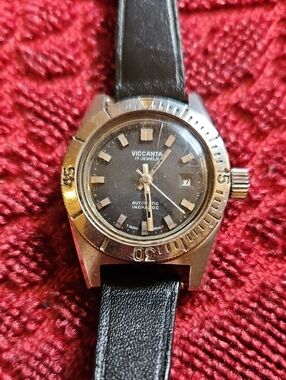 Vintage Viccanta 17 Jewels Watch